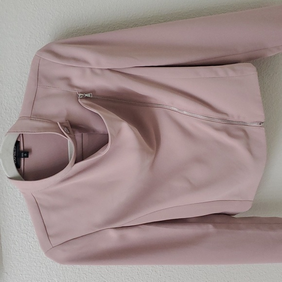 Express Jacket - Picture 2 of 5